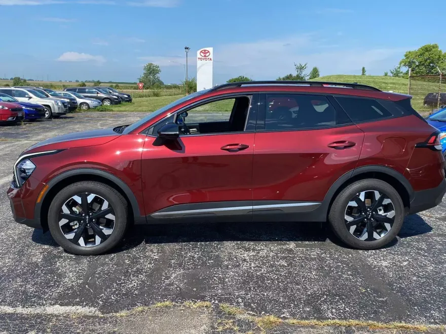 2023 Kia Sportage X-Line photo 1