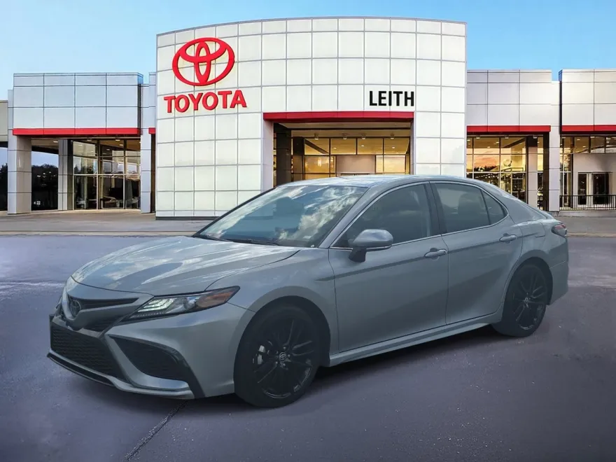 2023 Toyota Camry XSE photo 1