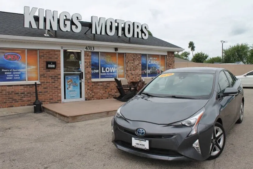 2016 Toyota Prius Two Eco Three Four Touring photo 1