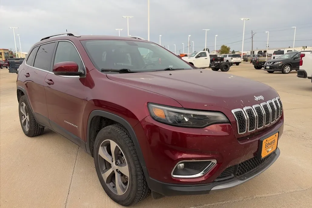2019 Jeep Cherokee Limited photo 1