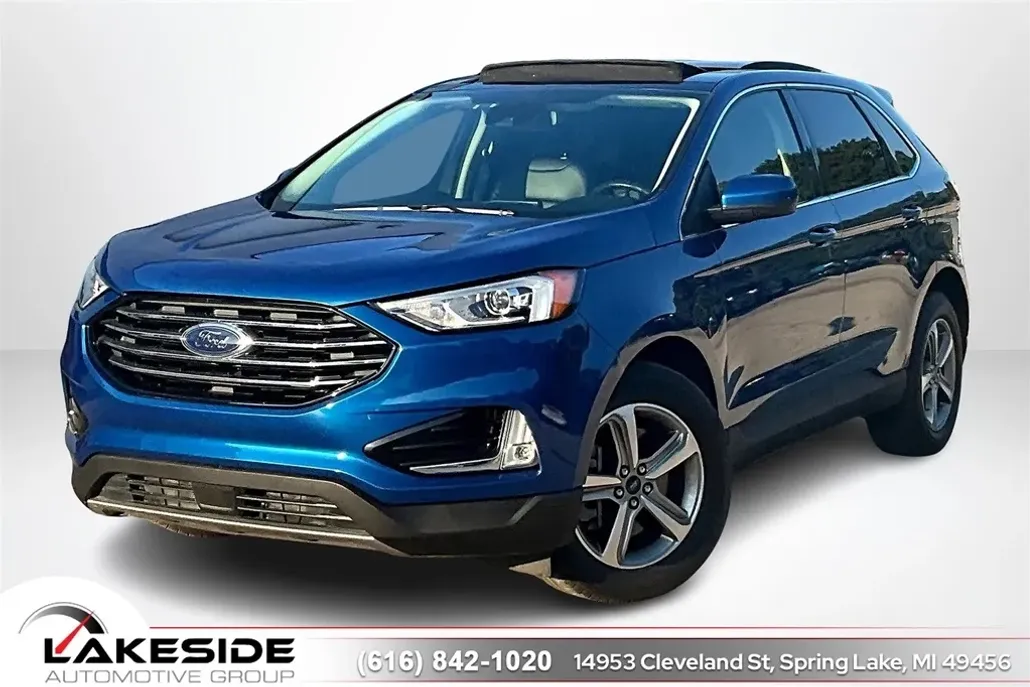 2022 Ford Edge SEL photo 1