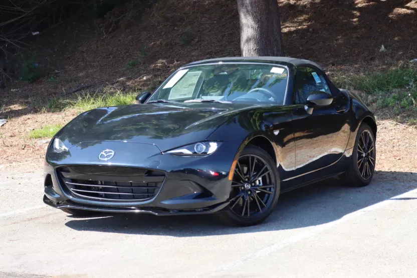 2025 Mazda MX-5 Miata Miata photo 1