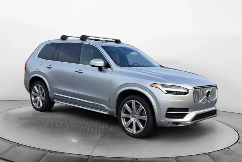 2016 Volvo XC90 T6 Inscription photo 1