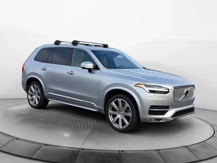 2016 Volvo XC90 T6 Inscription photo 1