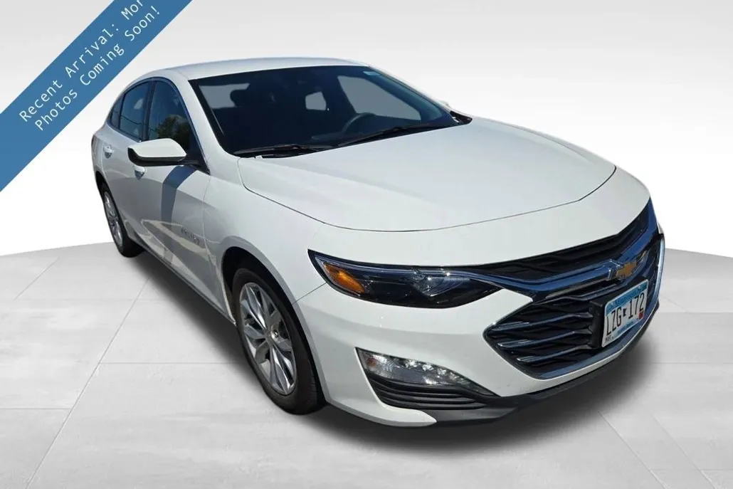 2024 Chevrolet Malibu 1LT photo 1