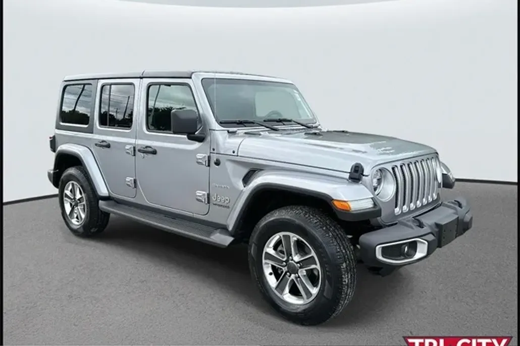 2020 Jeep Wrangler Unlimited Sahara photo 1