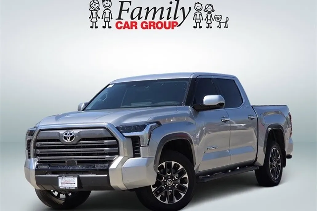 2024 Toyota Tundra Limited photo 1