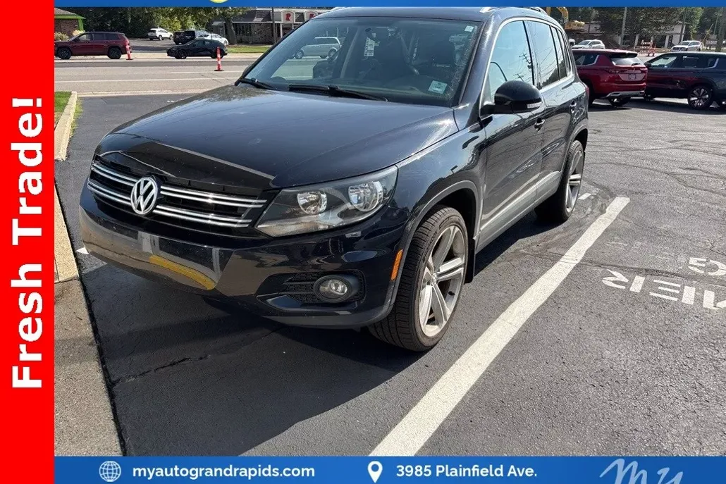 2015 Volkswagen Tiguan SEL photo 1