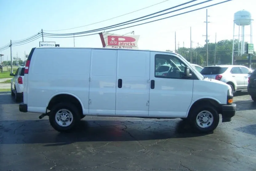 2020 Chevrolet Express 2500 Cargo photo 1