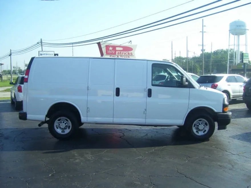 2020 Chevrolet Express 2500 Cargo photo 1