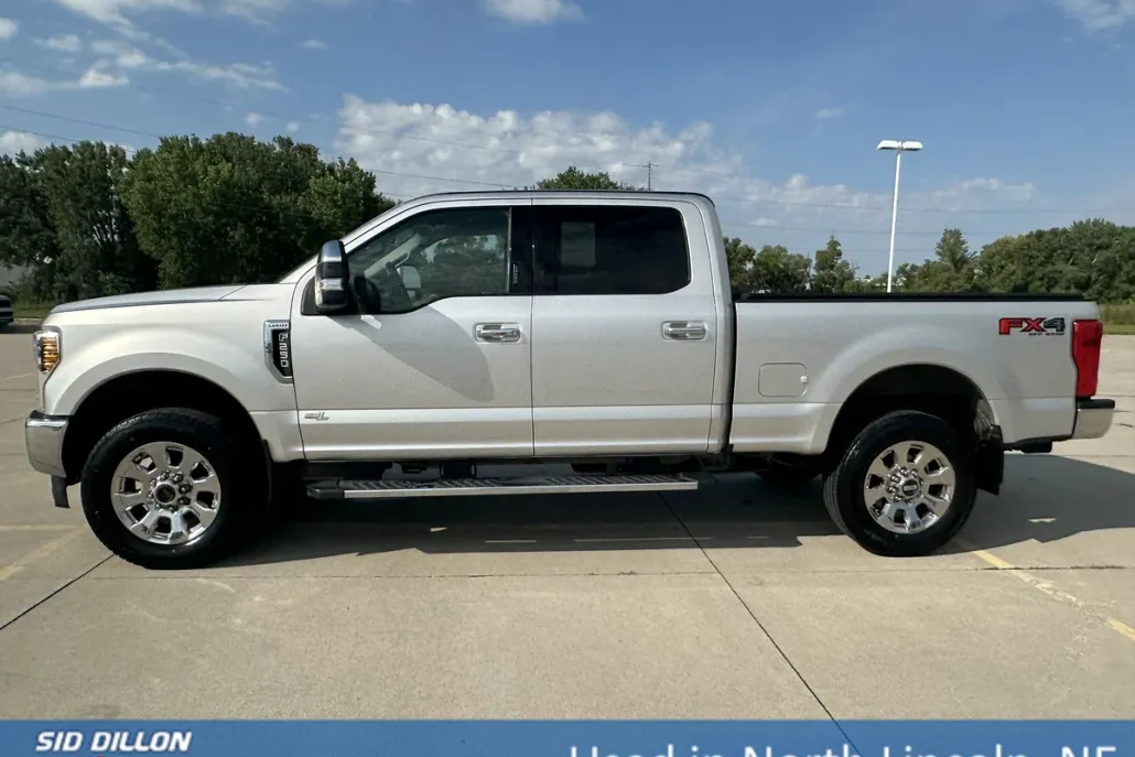 2019 Ford F-250 Lariat photo 1