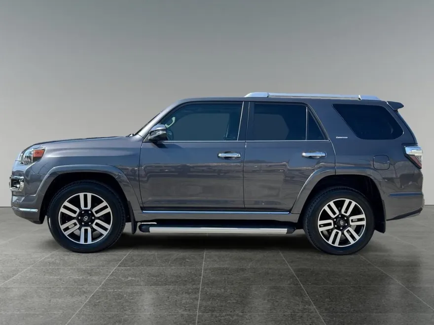 2023 Toyota 4Runner Limited photo 1