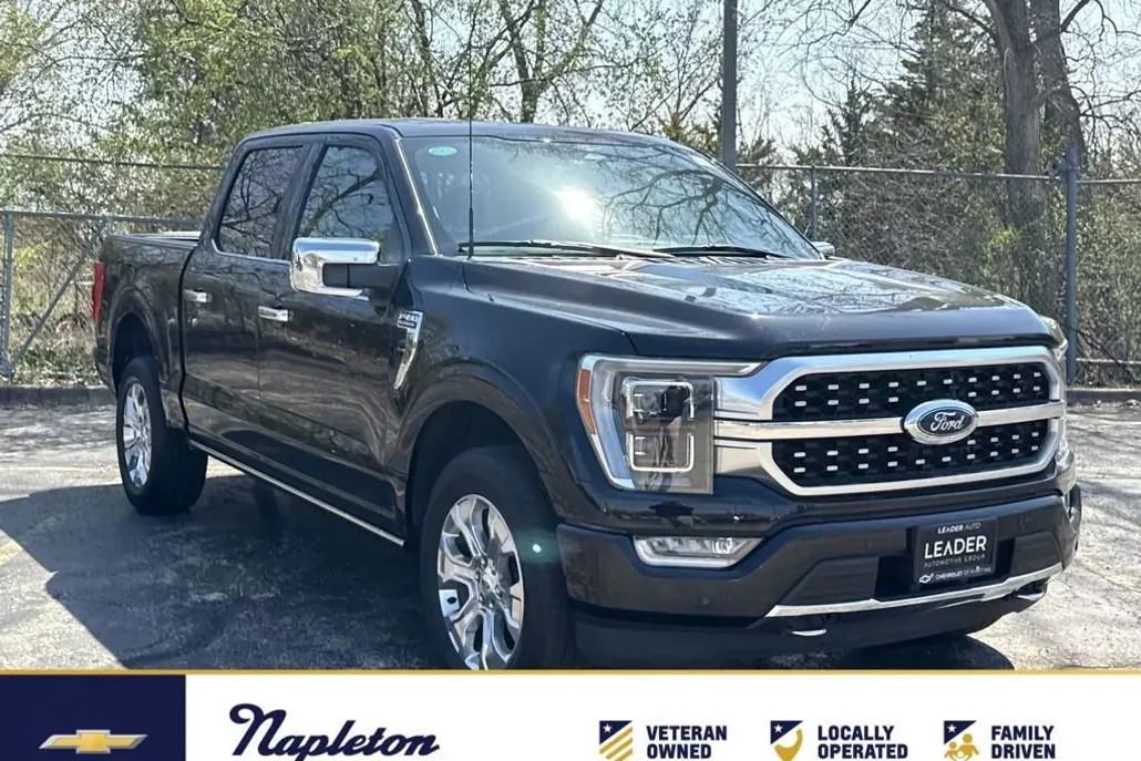 2023 Ford F-150 Platinum photo 1
