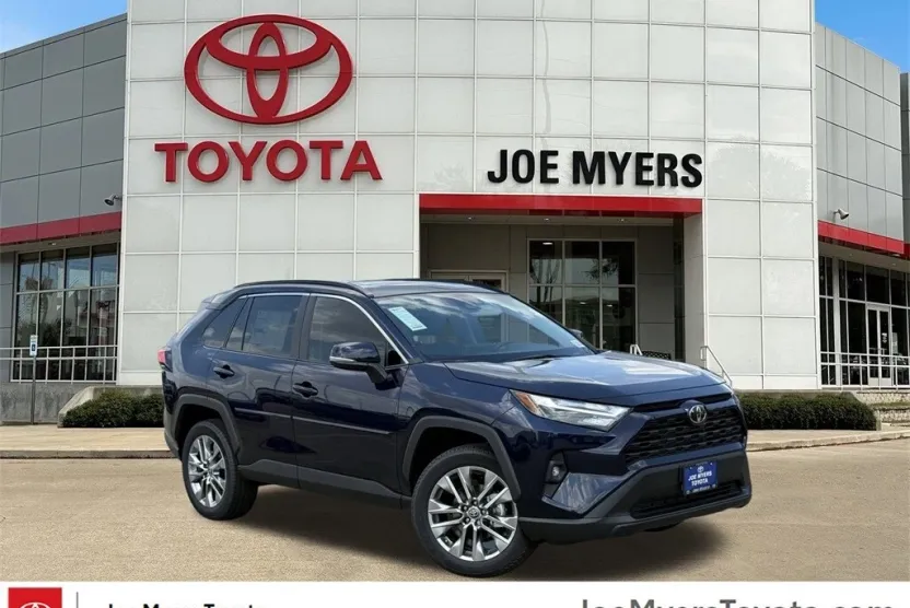 2025 Toyota RAV4 XLE Premium photo 1
