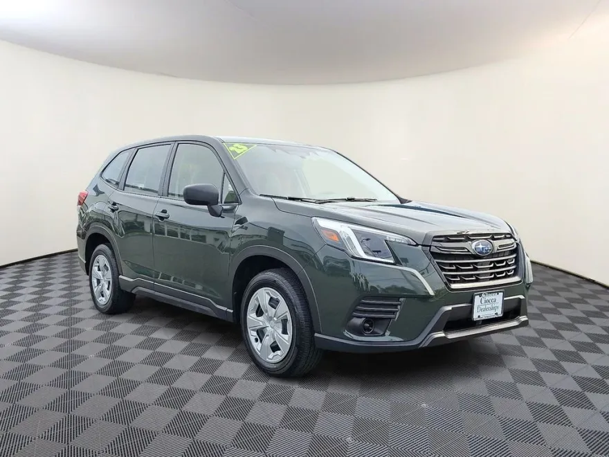 2023 Subaru Forester Base photo 1