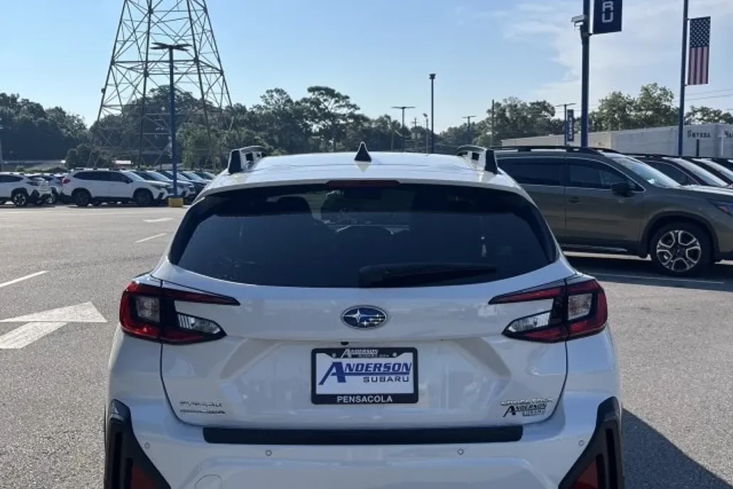 2025 Subaru Crosstrek Limited photo 1
