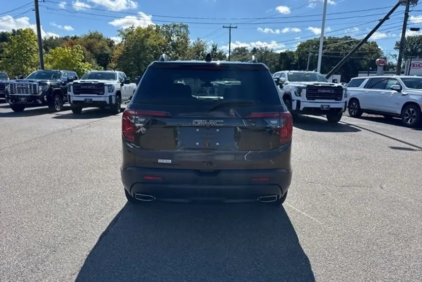 2023 Gmc Acadia SLT photo 1