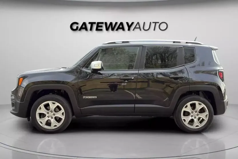 2016 Jeep Renegade Limited photo 1