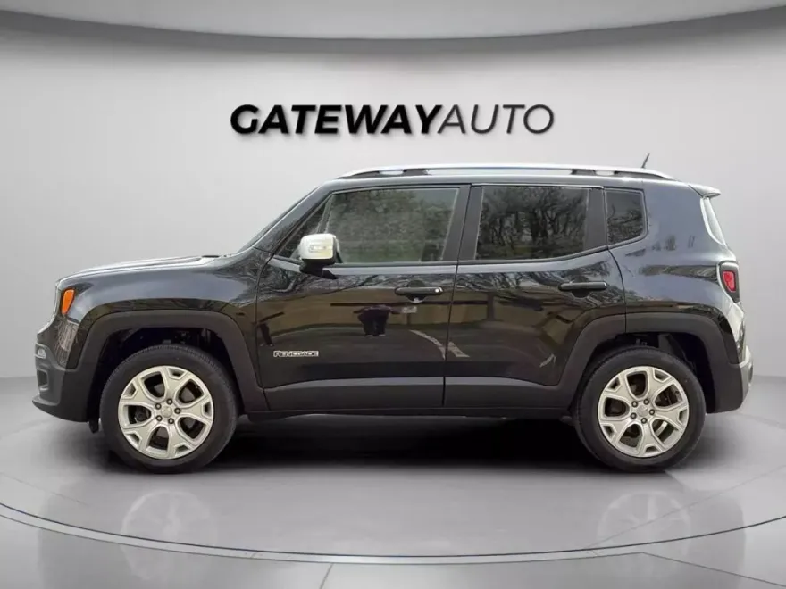 2016 Jeep Renegade Limited photo 1
