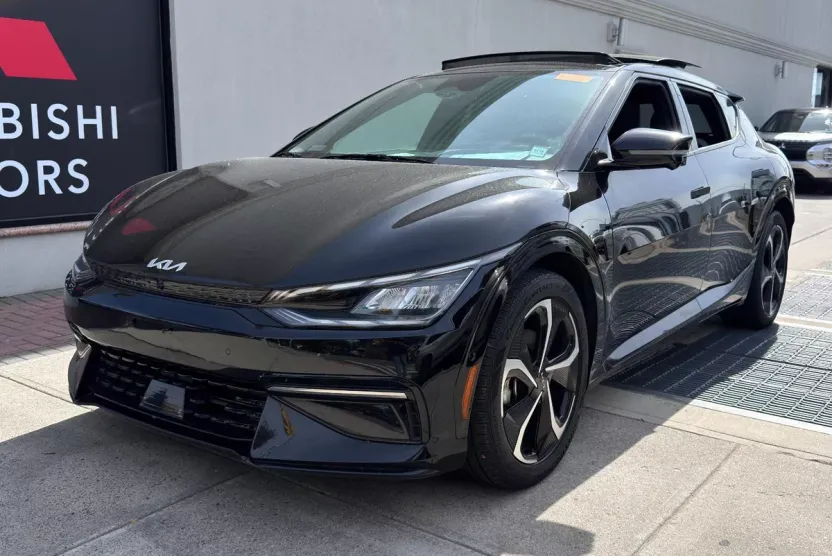 2023 Kia EV6 GT-Line photo 1