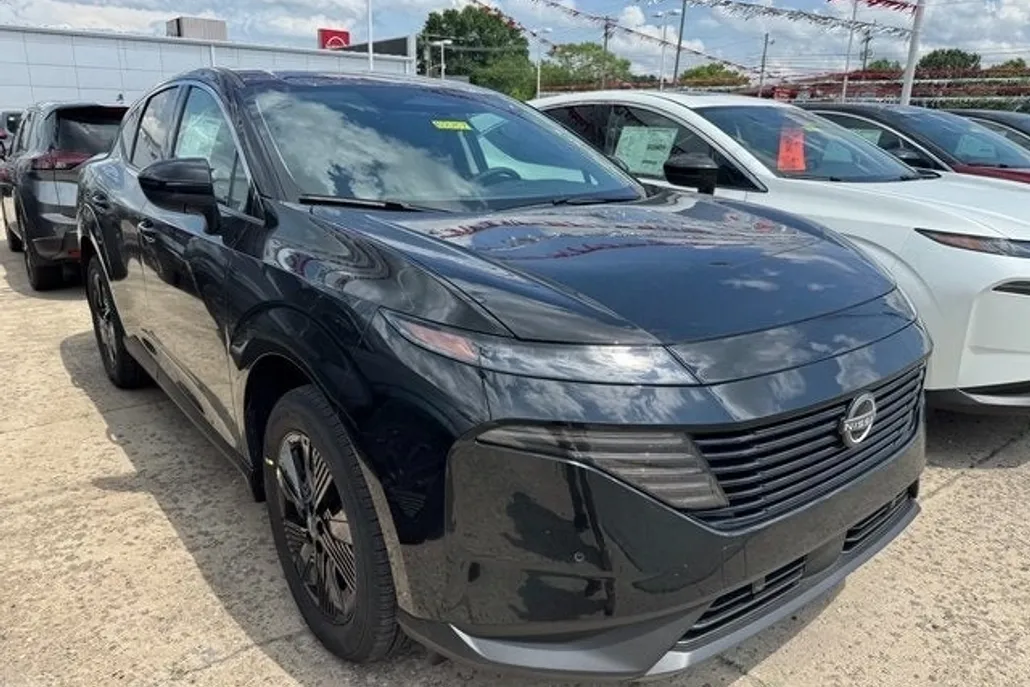 2025 Nissan Murano SV photo 1