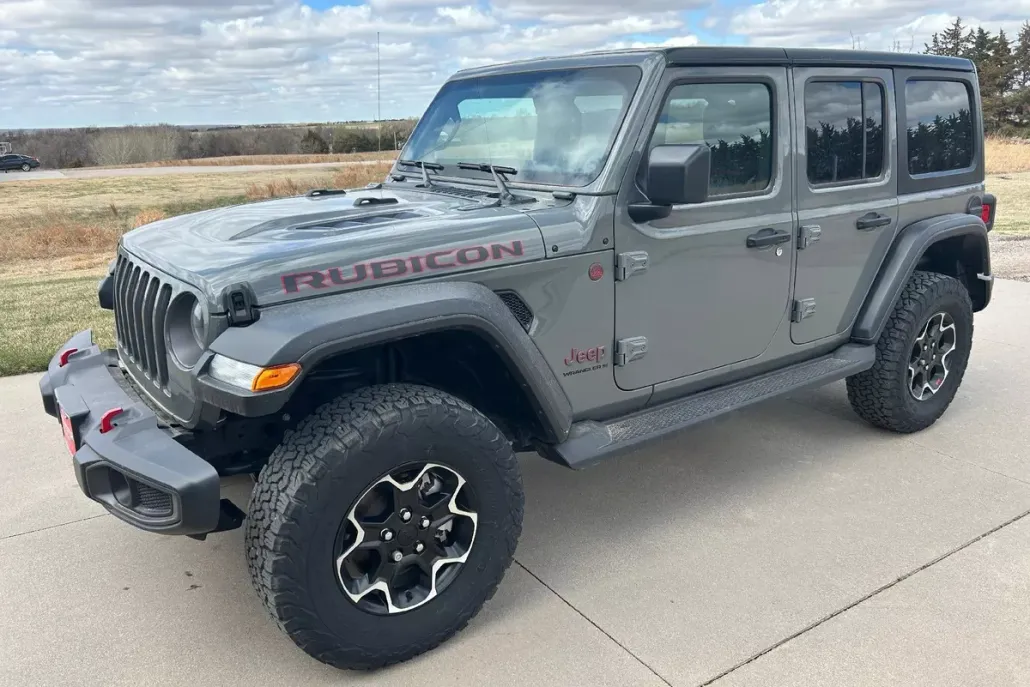 2023 Jeep Wrangler Rubicon photo 1