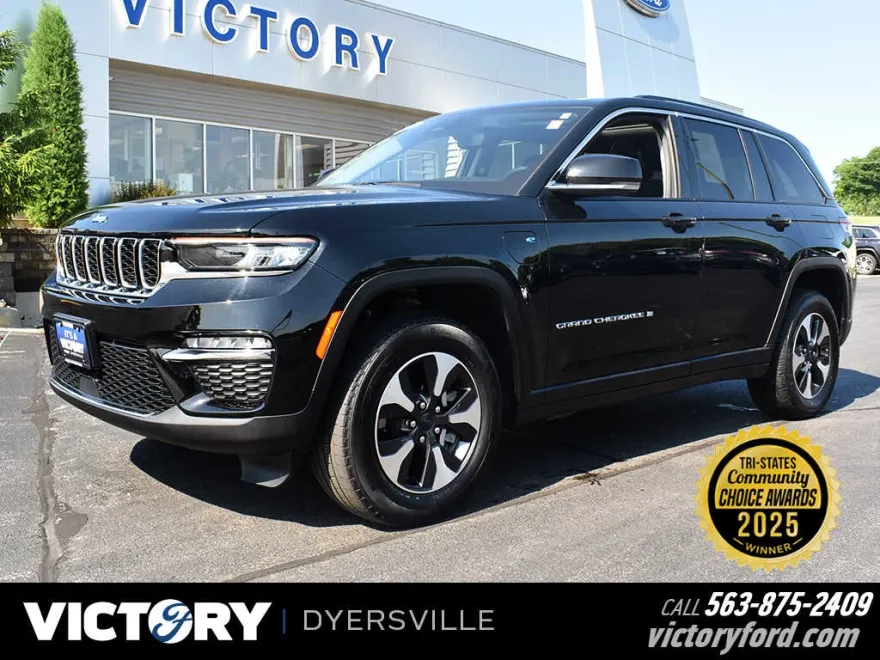 2023 Jeep Cherokee 4xe photo 1