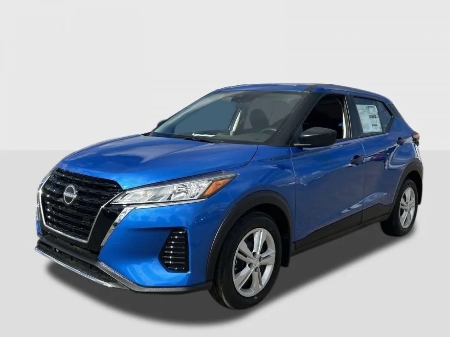 2025 Nissan Kicks Play S photo 1