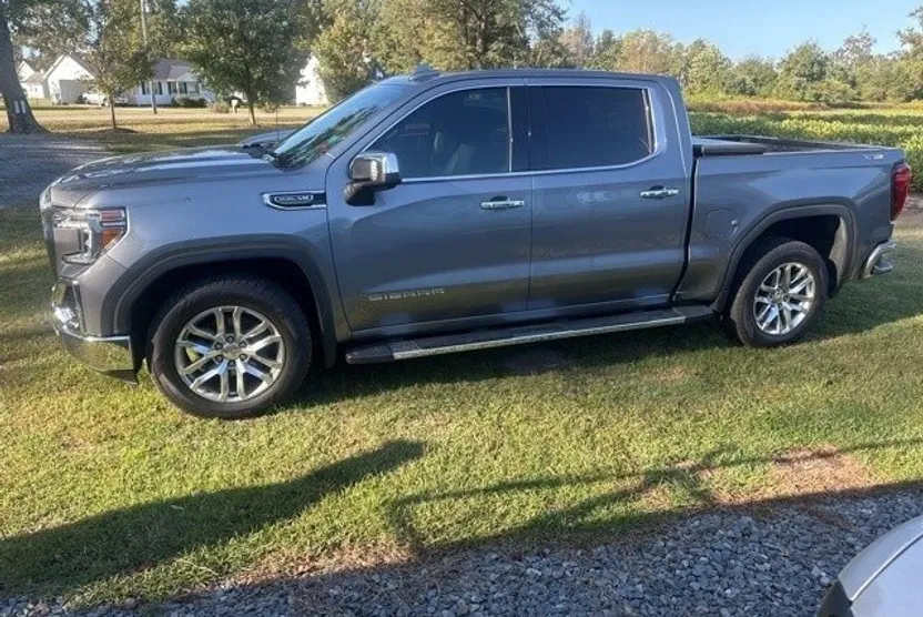 2020 Gmc Sierra 1500 SLT photo 1