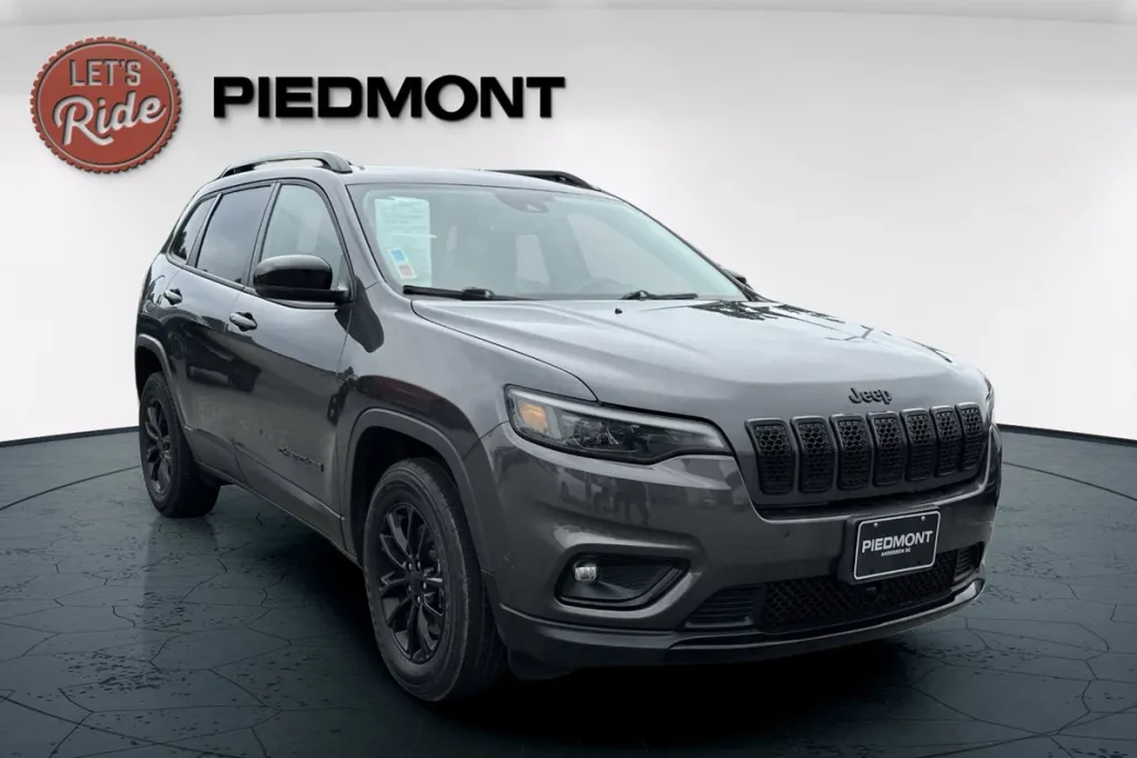 2023 Jeep Cherokee Altitude Lux photo 1