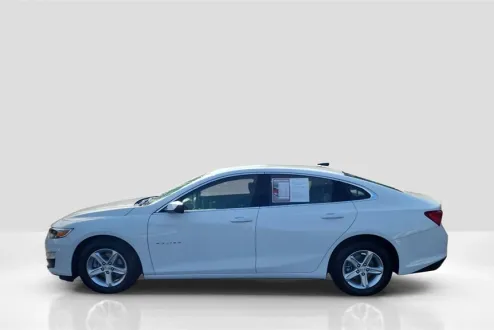 2024 Chevrolet Malibu LS photo 2