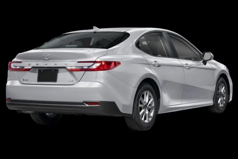 2025 Toyota Camry Hybrid LE photo 1