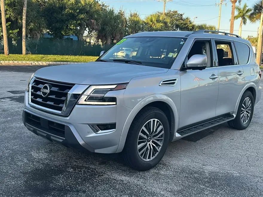 2023 Nissan Armada SL photo 1