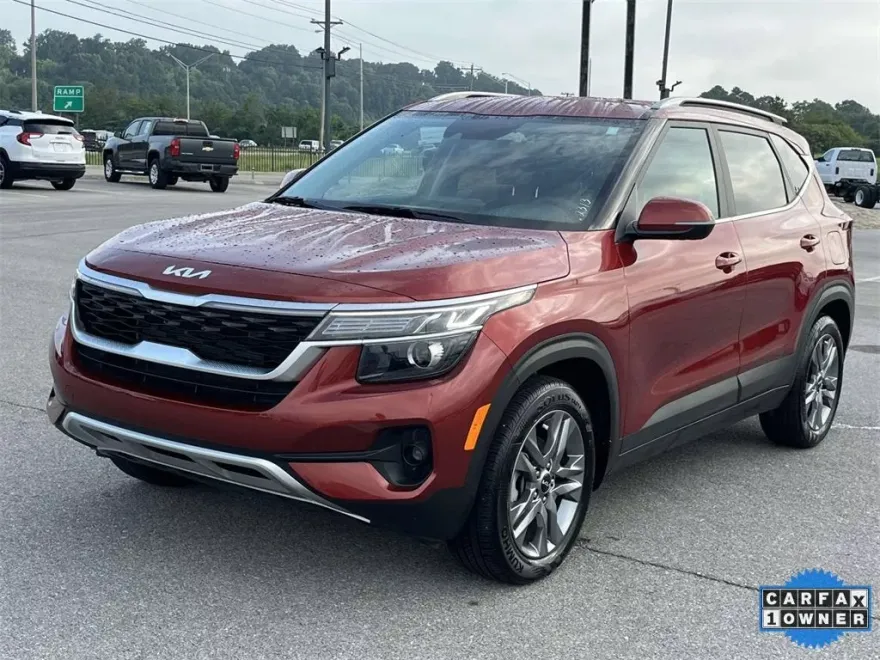 2023 Kia Seltos S photo 1