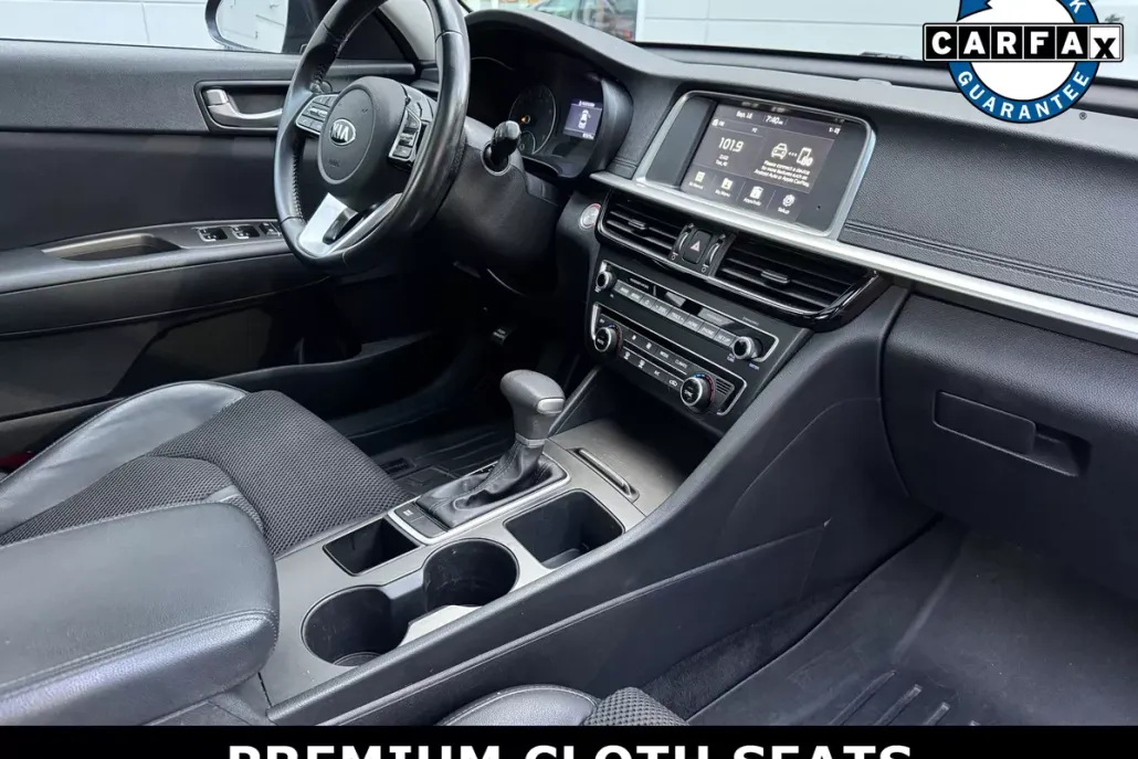 2019 Kia Optima S photo 1