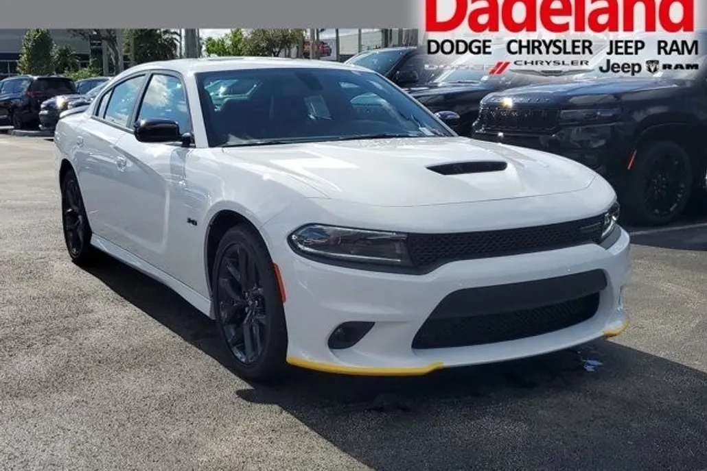 2023 Dodge Charger R/T photo 1