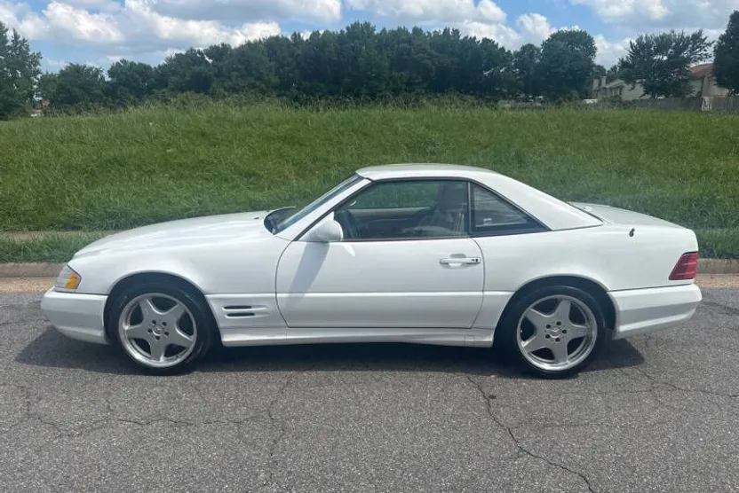 2002 Mercedes Benz SL 500 photo 1