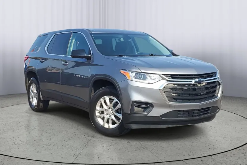 2020 Chevrolet Traverse LS photo 1