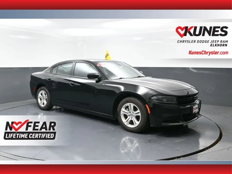 2022 Dodge Charger SXT photo 1