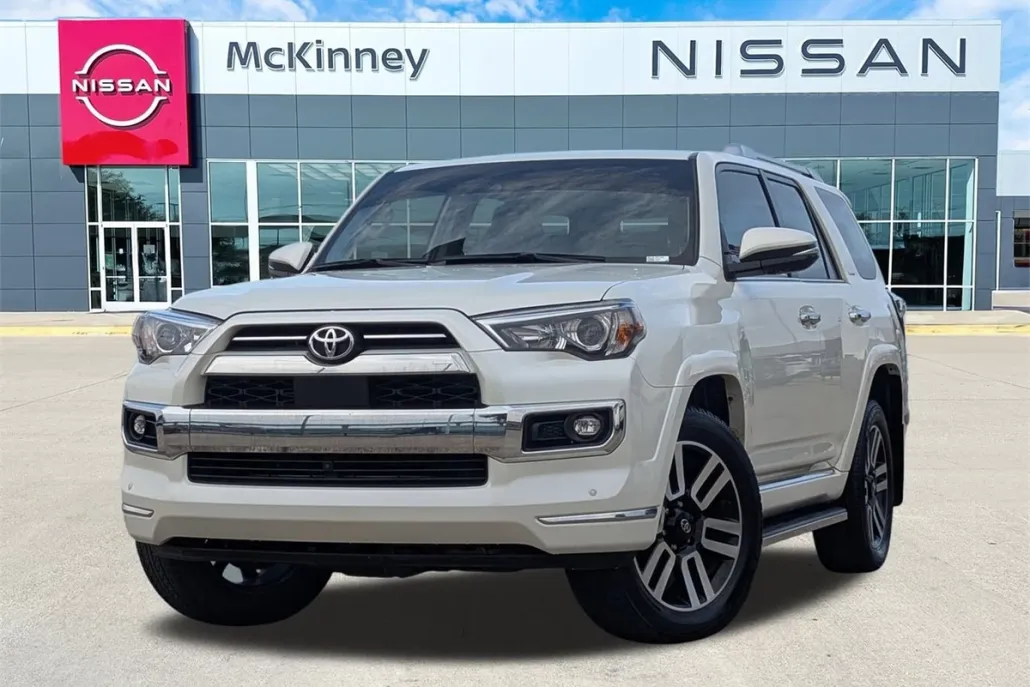 2023 Toyota 4Runner Limited photo 1