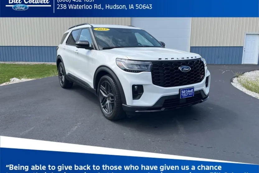 2025 Ford Explorer ST photo 1