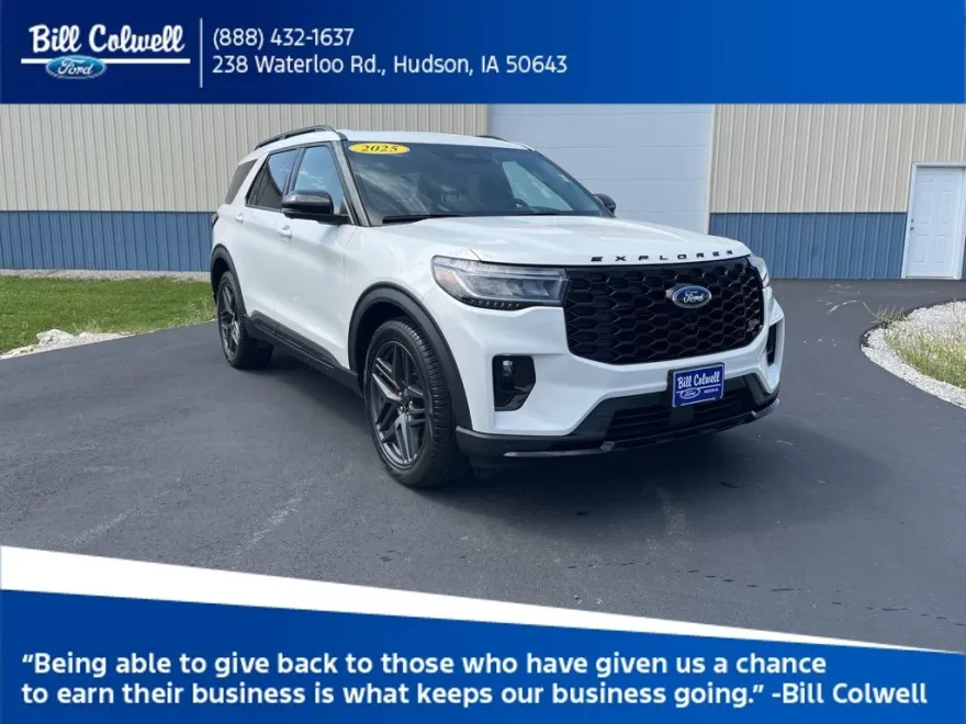 2025 Ford Explorer ST photo 1