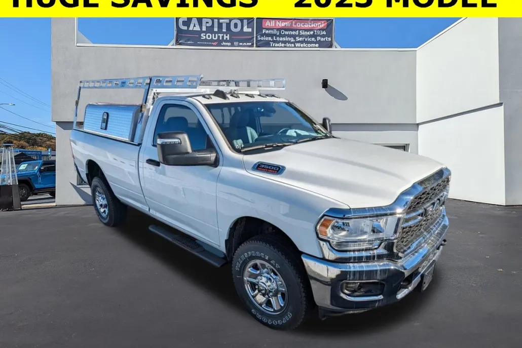 2023 Ram 3500 Tradesman photo 1
