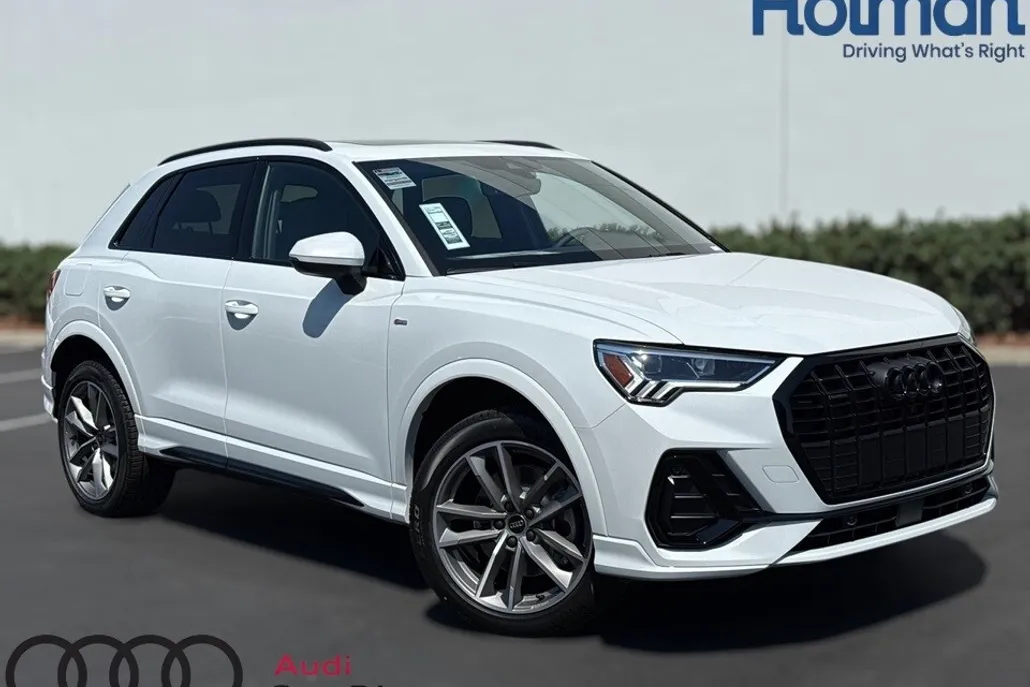 2025 Audi Q3 45 TFSI S line Premium photo 1
