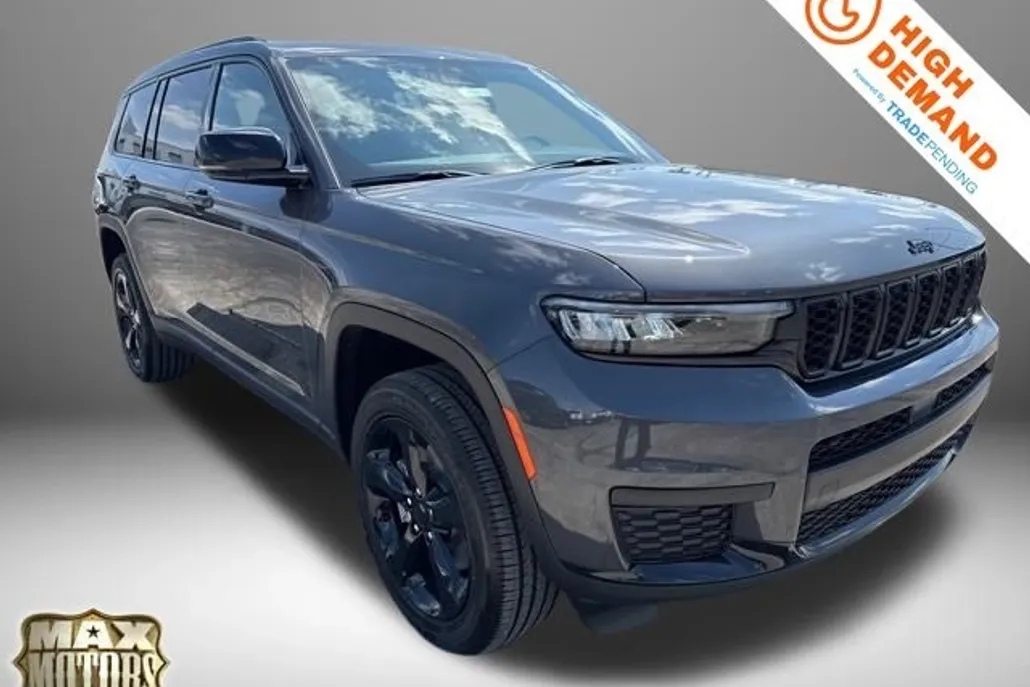 2025 Jeep Grand Cherokee Altitude X photo 1