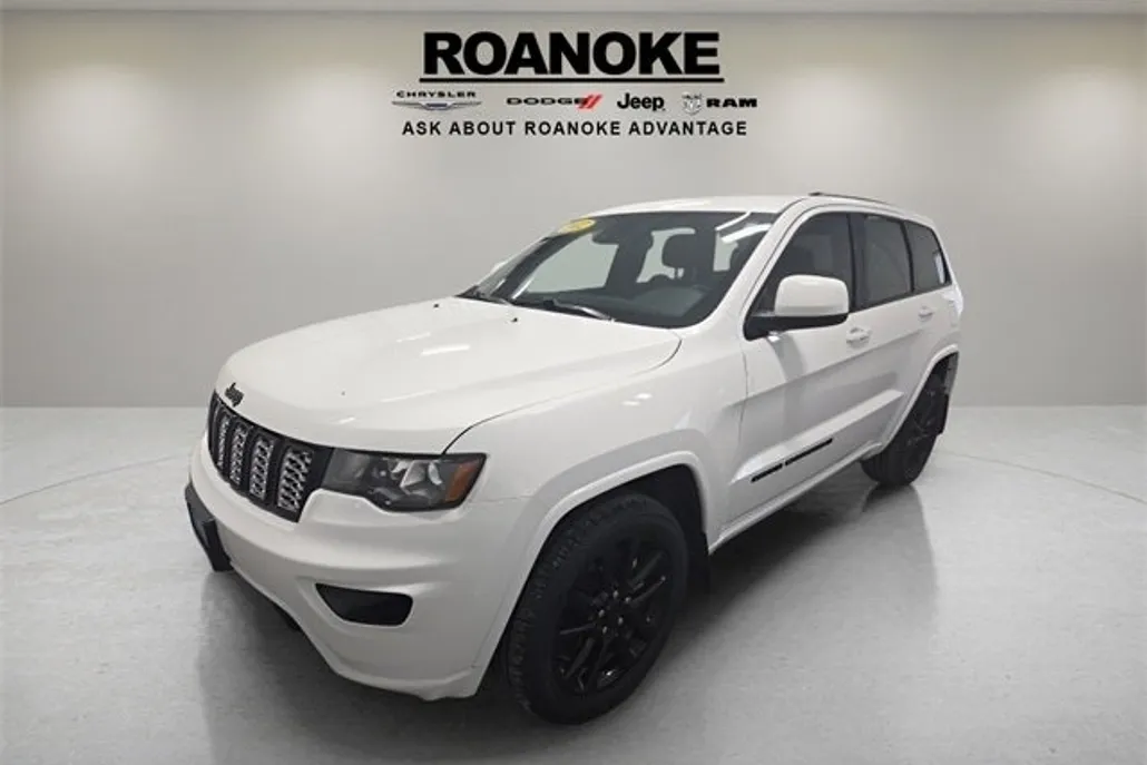 2022 Jeep Cherokee Laredo X photo 1