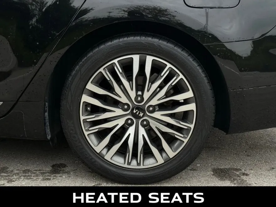 2020 Kia Cadenza Technology photo 1