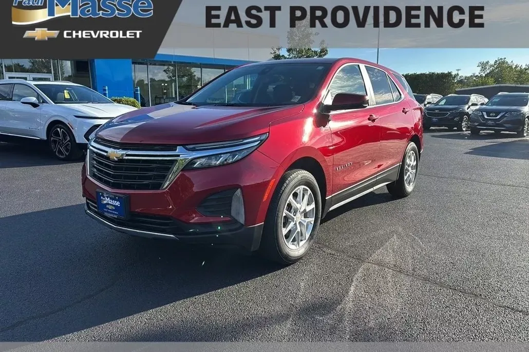 2023 Chevrolet Equinox LT photo 1