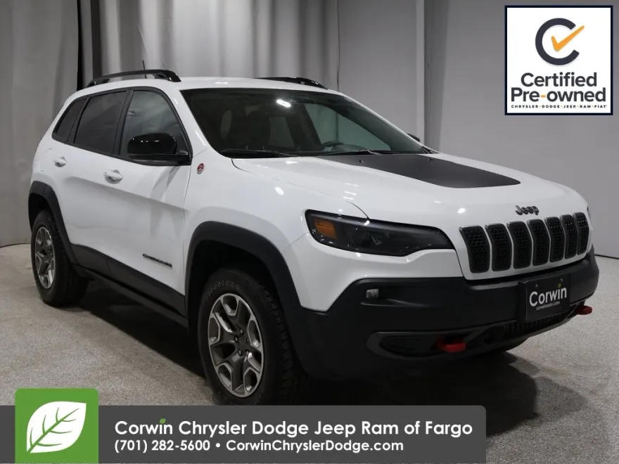 2022 Jeep Cherokee Trailhawk photo 1