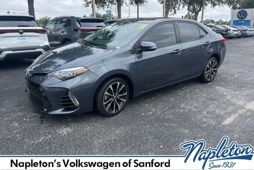 2019 Toyota Corolla SE photo 1